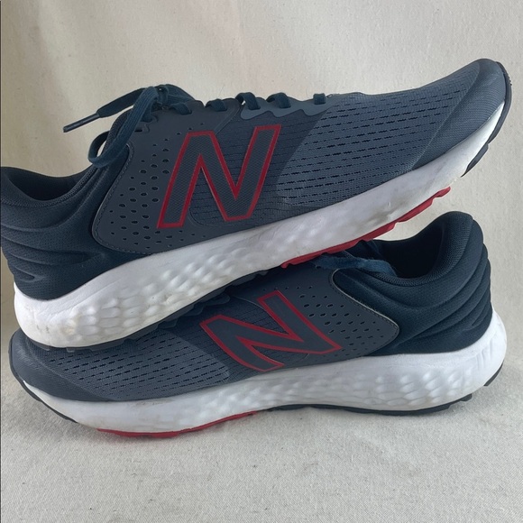 New Balance Men\'s Athletic Shoes in Gray and Red Size 11.5 main image 6